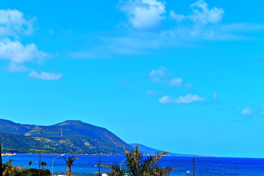 Latchi Beach Front Villa - Private Heated Pool - Amazing Uninterrupted Sea Views Polis Exterior foto