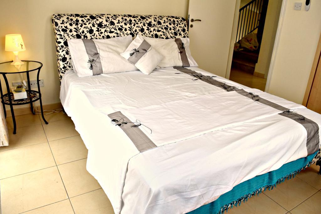 Latchi Beach Front Villa - Private Heated Pool - Amazing Uninterrupted Sea Views Polis Exterior foto