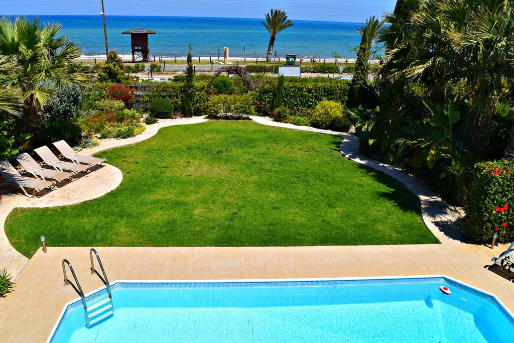 Latchi Beach Front Villa - Private Heated Pool - Amazing Uninterrupted Sea Views Polis Exterior foto