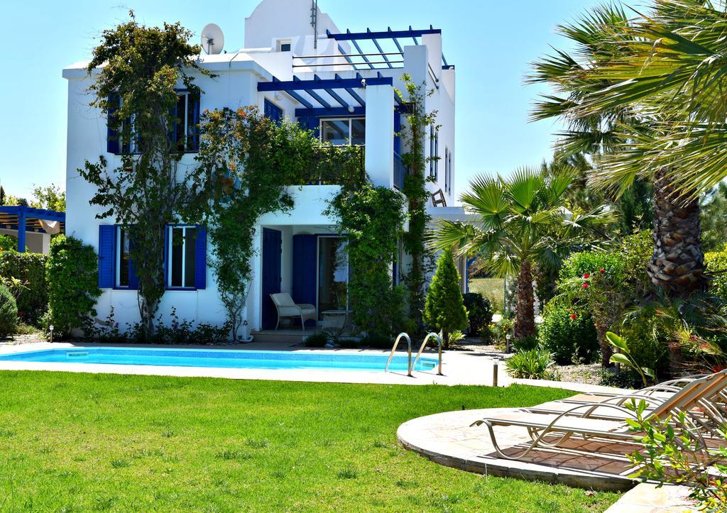 Latchi Beach Front Villa - Private Heated Pool - Amazing Uninterrupted Sea Views Polis Exterior foto